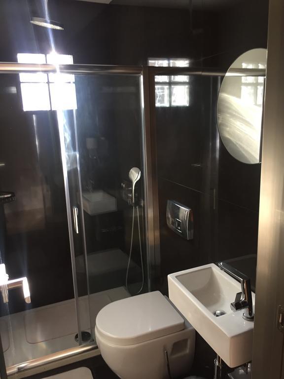 Milka Studios Barbati Luaran gambar